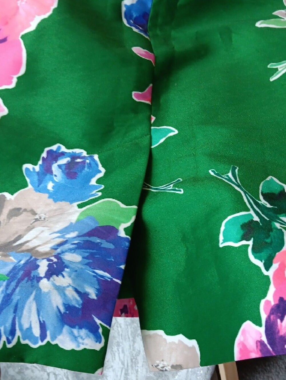 Kate Spade Green Floral Pencil Skirt with Pink, Blue & Cream Blooms - Picture 11 of 11
